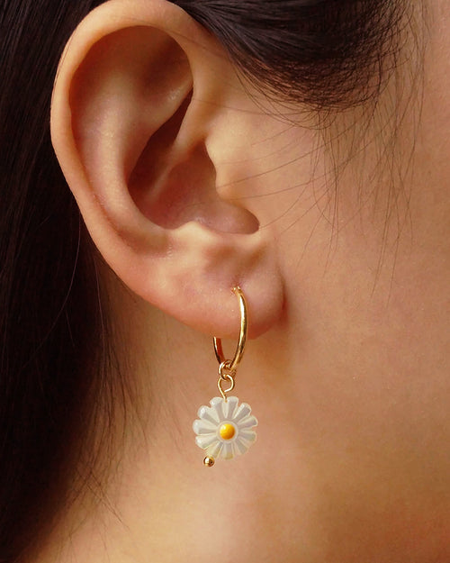 Asymmetry Daisy Drop Earrings