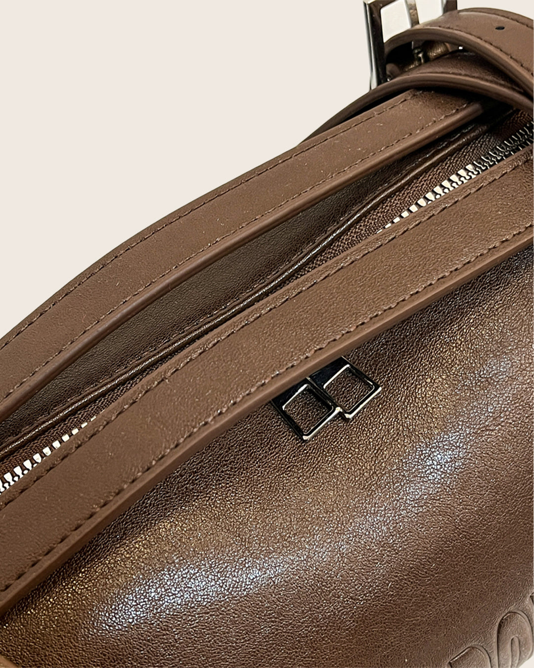 Camden Roll Bag