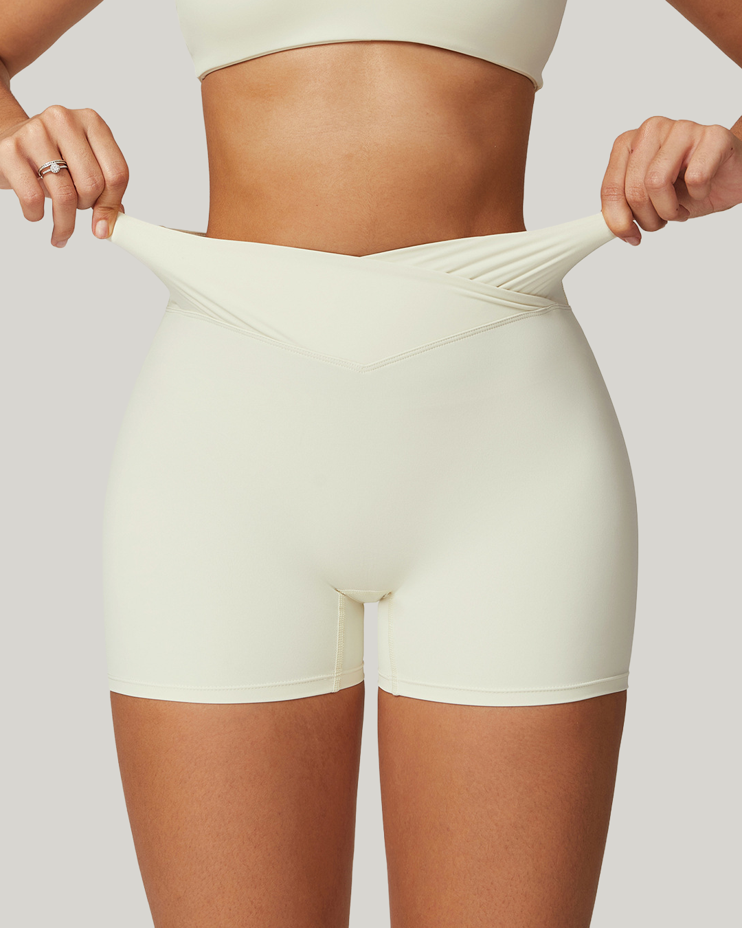 Core Shorts Cream