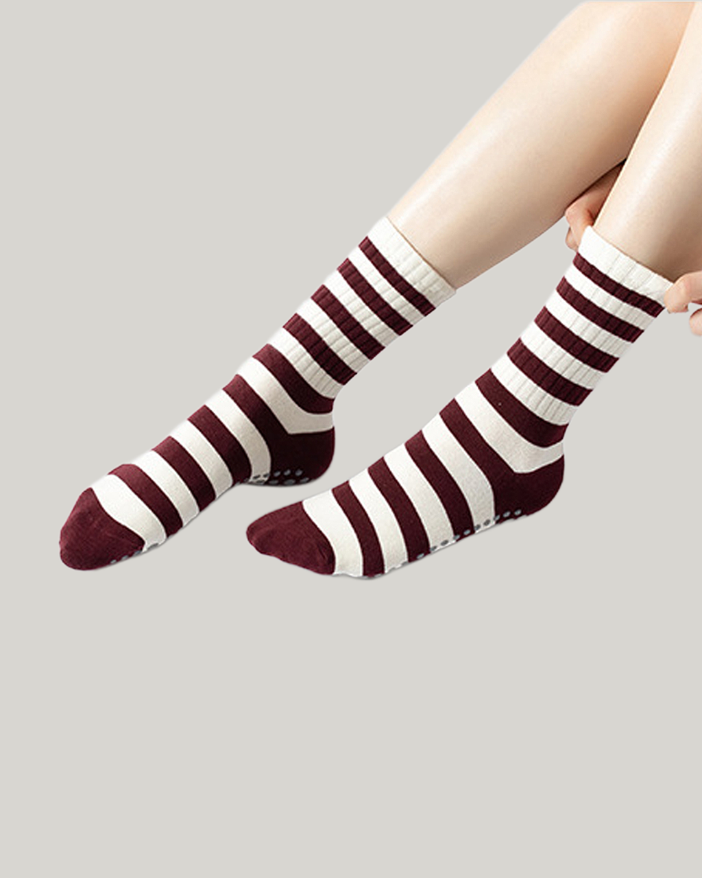 Romantic Winter Grip Crew Socks