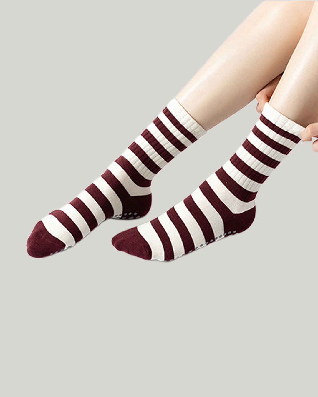 Romantic Winter Grip Crew Socks